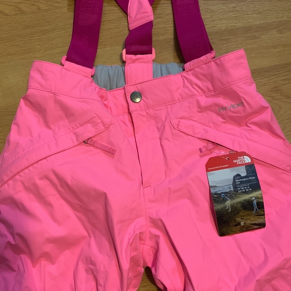 NWT The North Face Girls Snowquest Suspender Pants, Pink, Medium - Picture 4 of 16